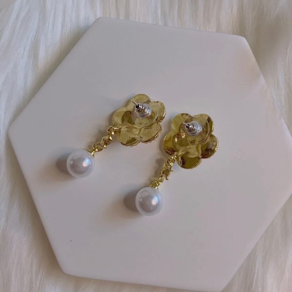 Camellia Pearl Drop Earrings - Picture 2 of 2